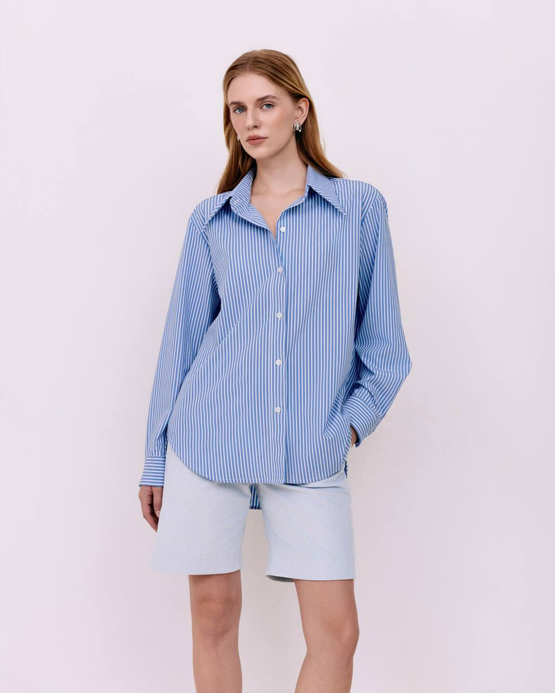 Shirt - Milky with a blue stripe