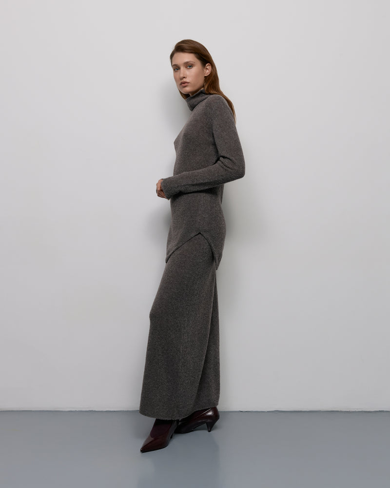 Asymmetric bouclé sweater - Gray
