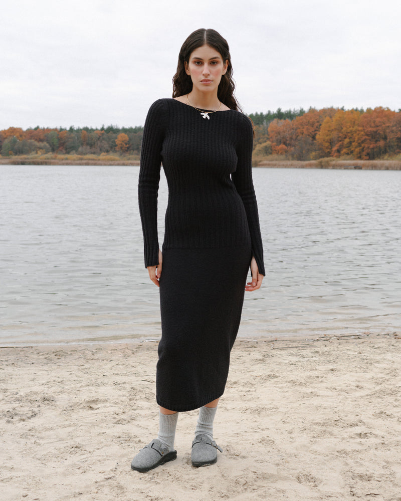 Wool dress black