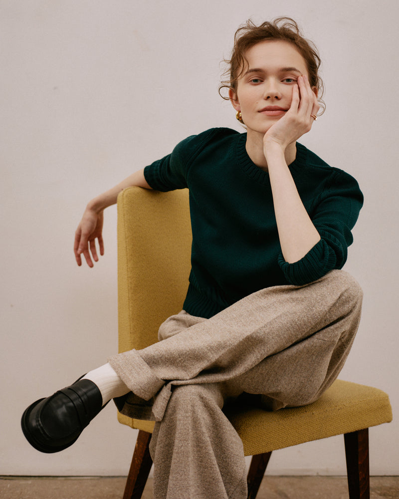 Wool sweater emerald